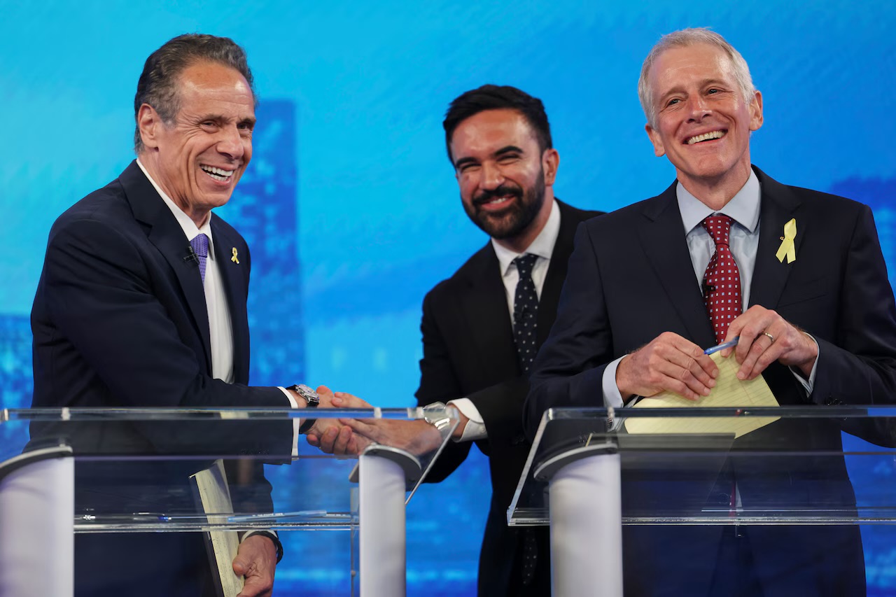 Cuomo desafía a Mamdani con un debate en Staten Island